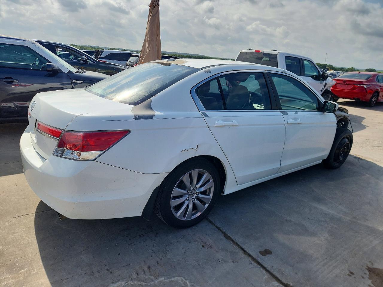 2011 HONDA ACCORD