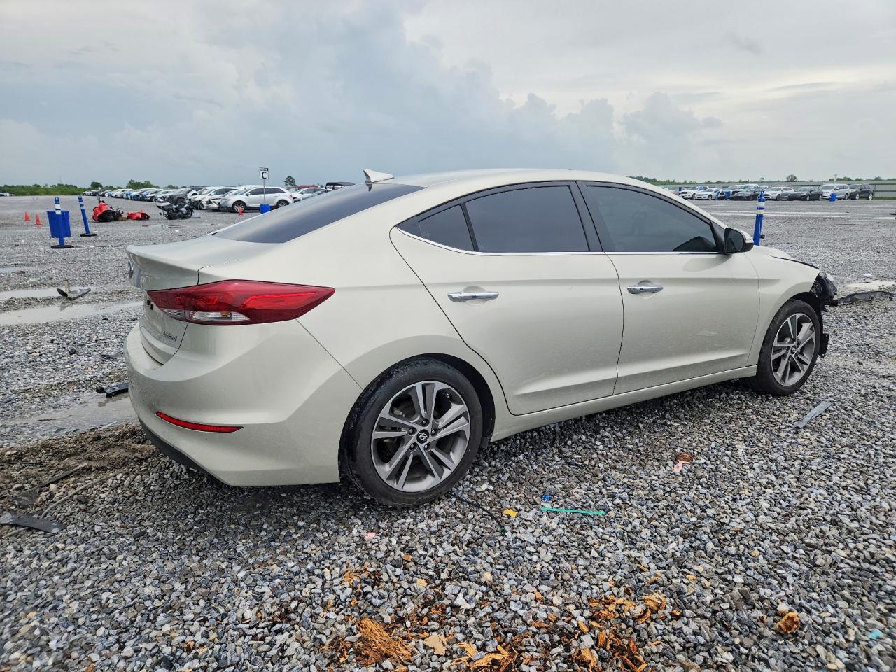 2017 HYUNDAI ELANTRA