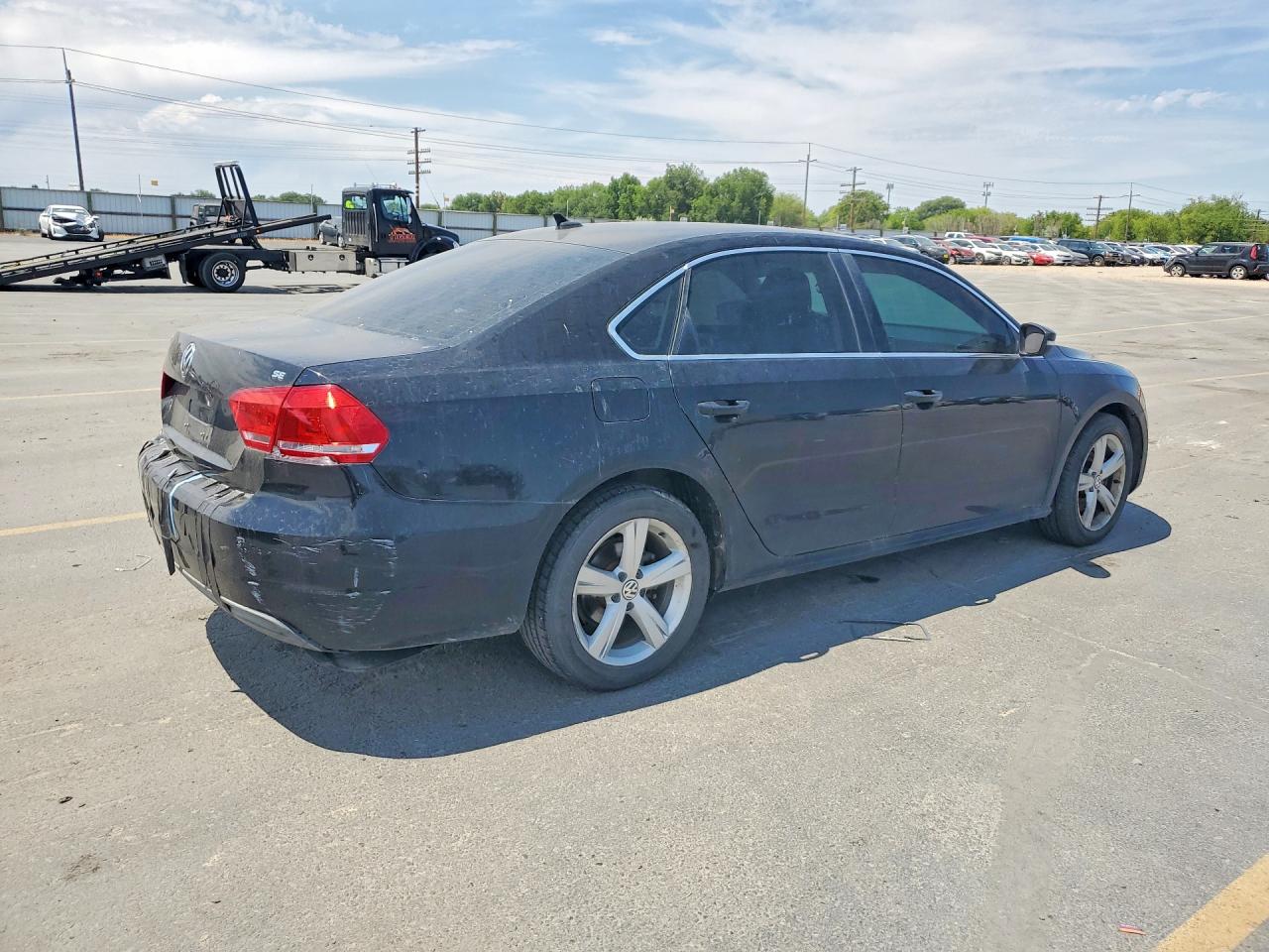 2013 VOLKSWAGEN PASSAT