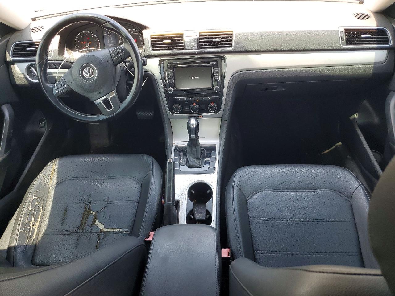 2013 VOLKSWAGEN PASSAT