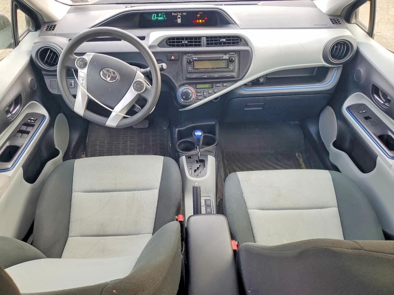 2012 TOYOTA PRIUS