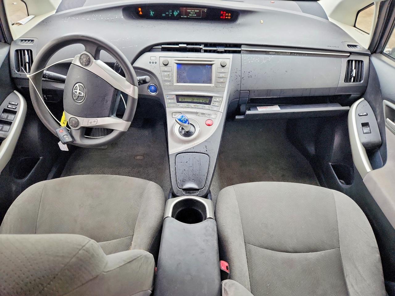 2013 TOYOTA PRIUS