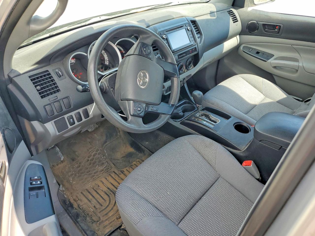2015 TOYOTA TACOMA