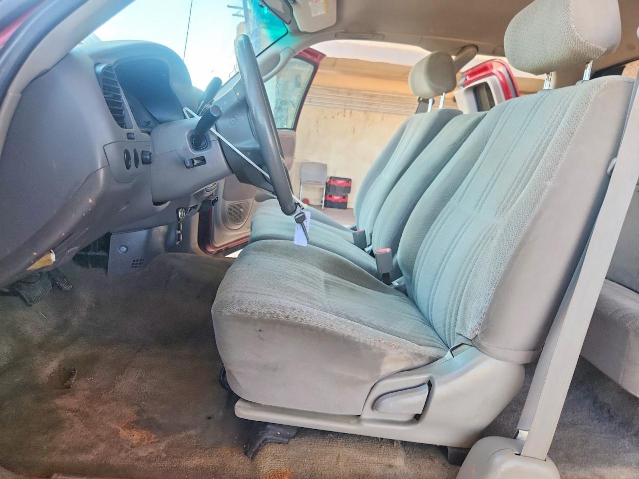 2002 TOYOTA TUNDRA