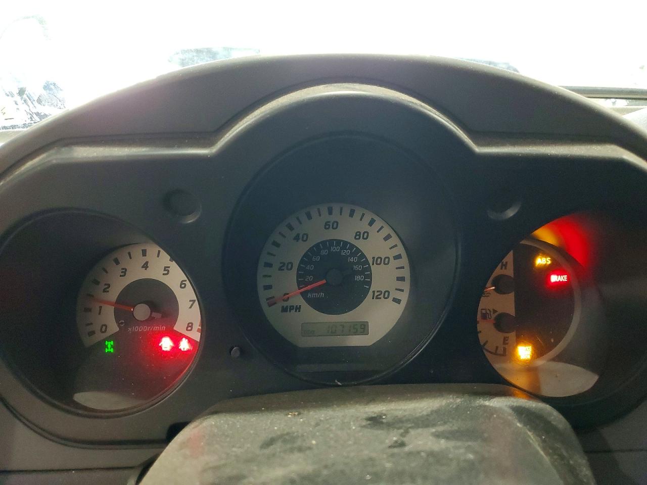 2004 NISSAN FRONTIER