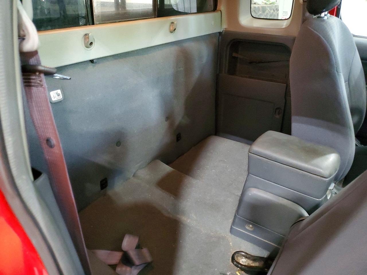 2004 NISSAN FRONTIER