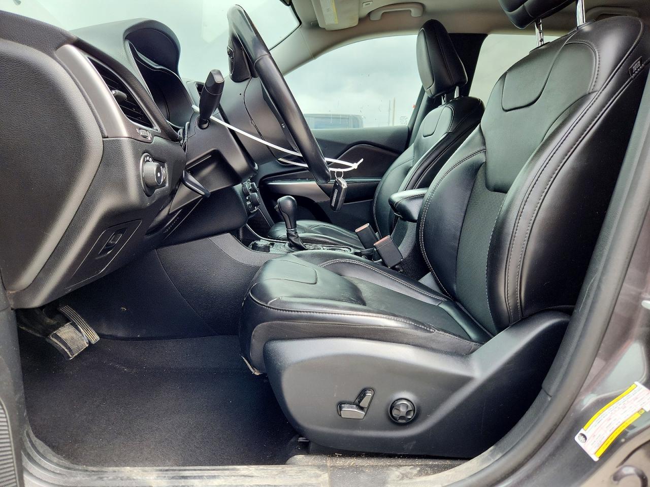 2019 JEEP CHEROKEE