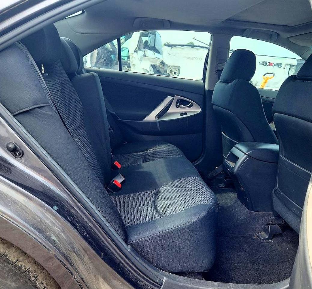 2011 TOYOTA CAMRY