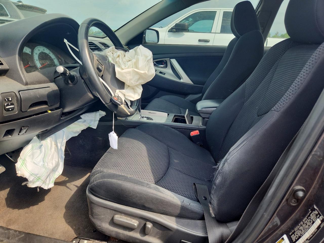 2011 TOYOTA CAMRY