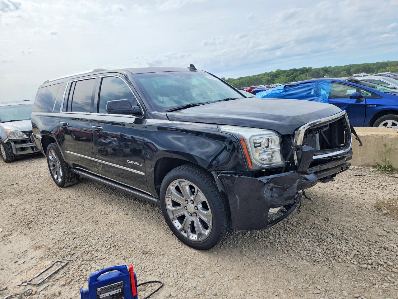 2016 GMC YUKON