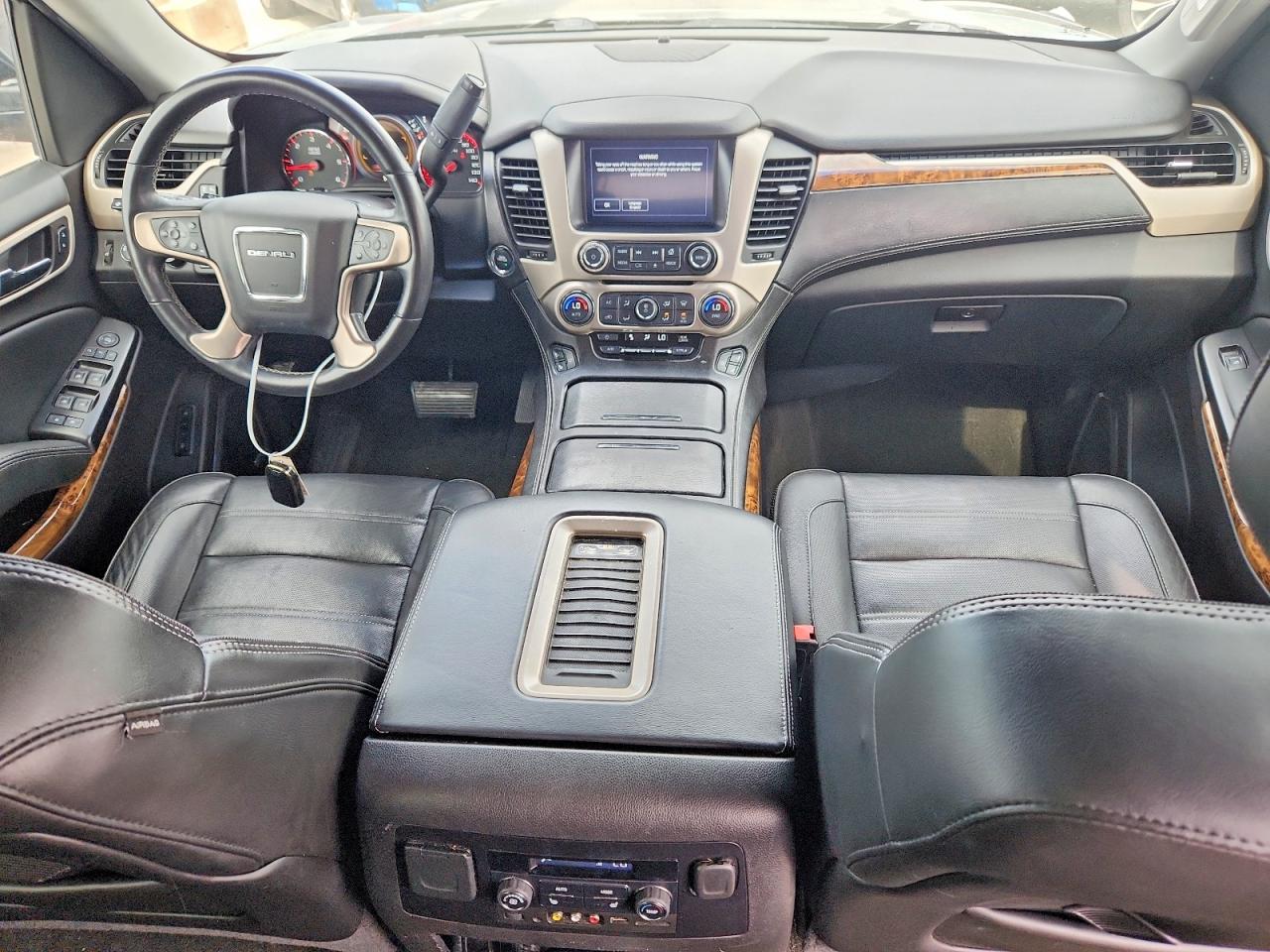 2016 GMC YUKON
