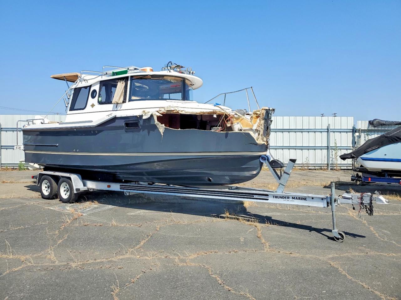 2018 ROUNDTIONS Boat