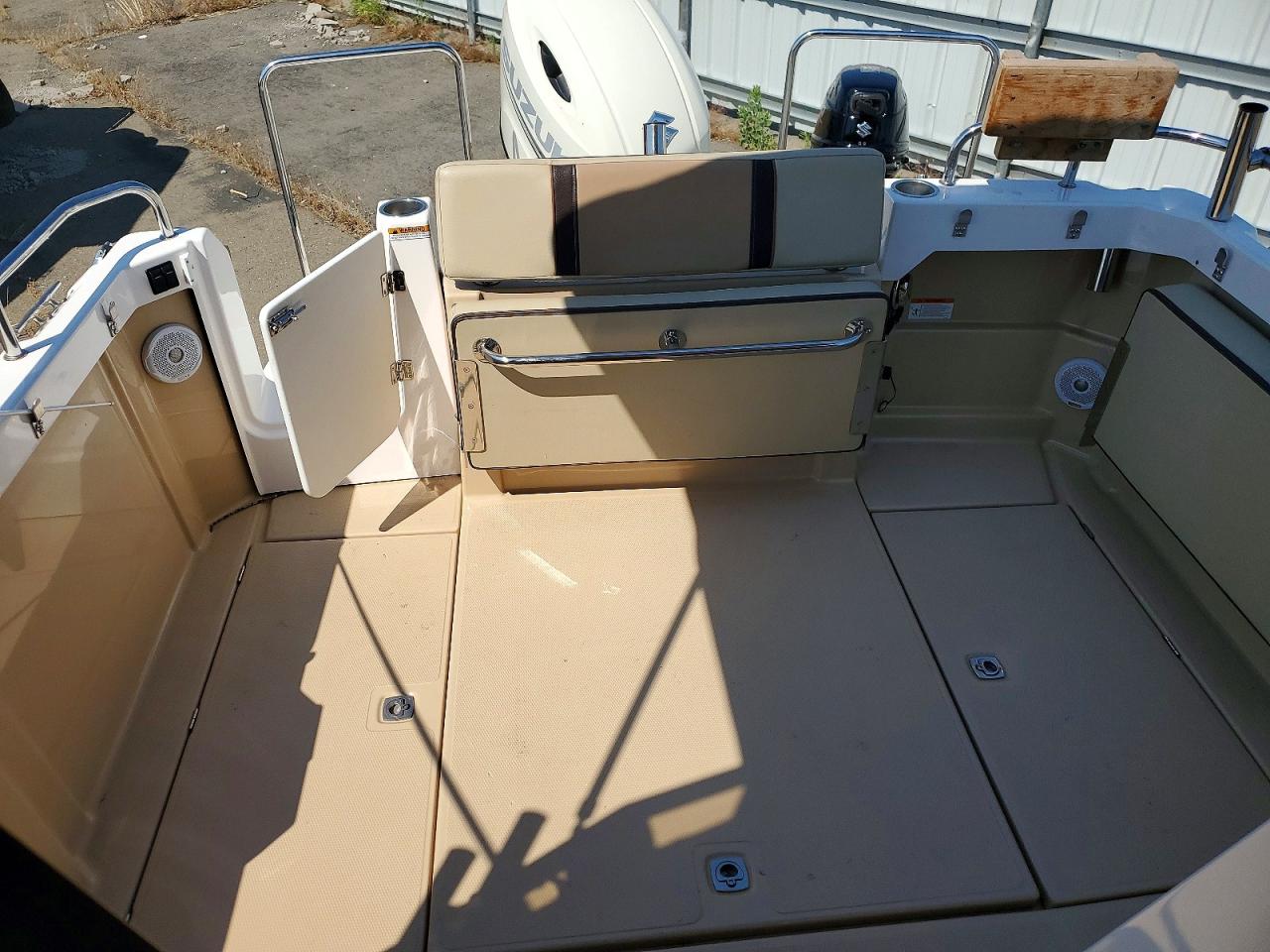 2018 ROUNDTIONS Boat