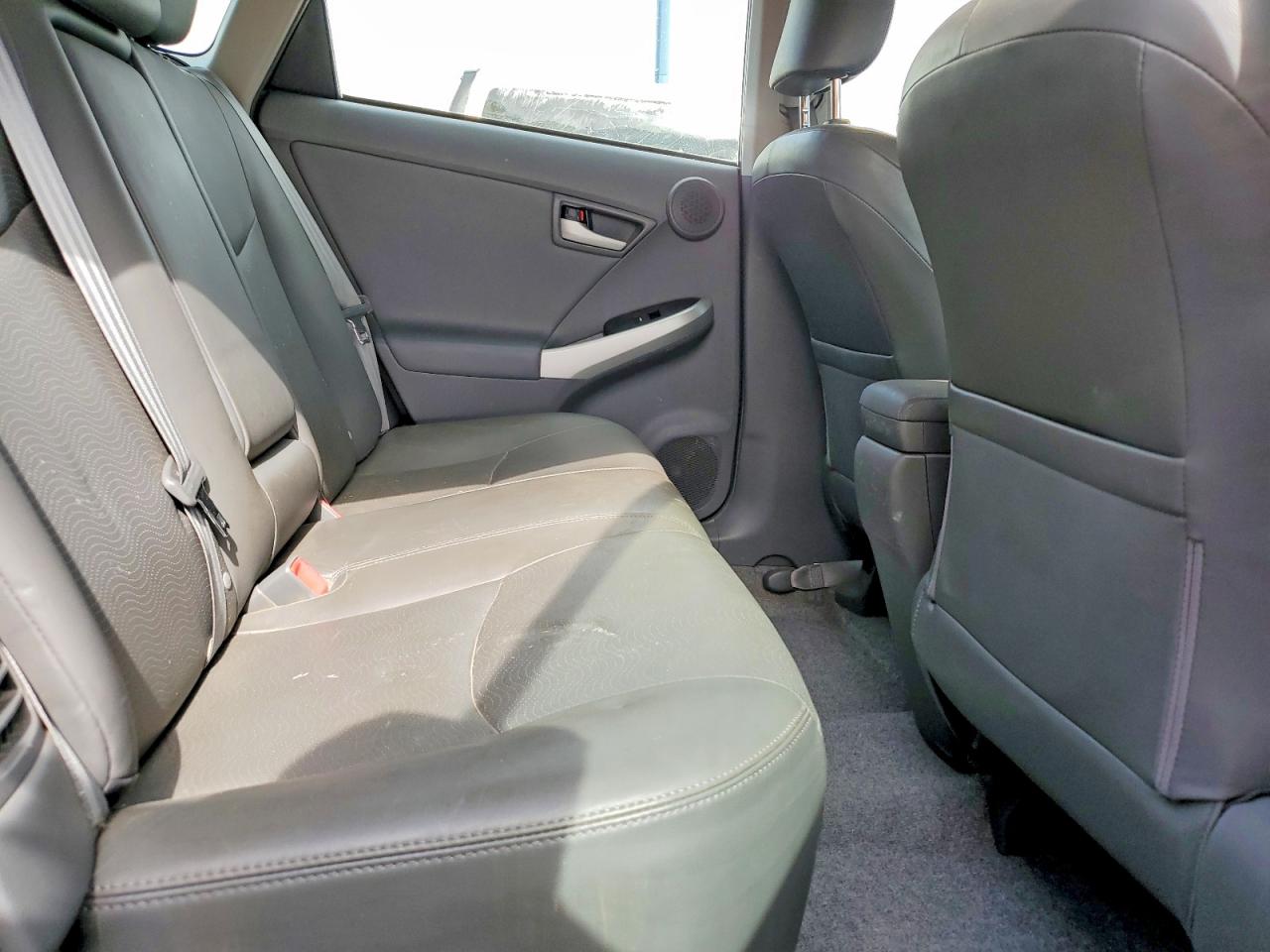 2011 TOYOTA PRIUS