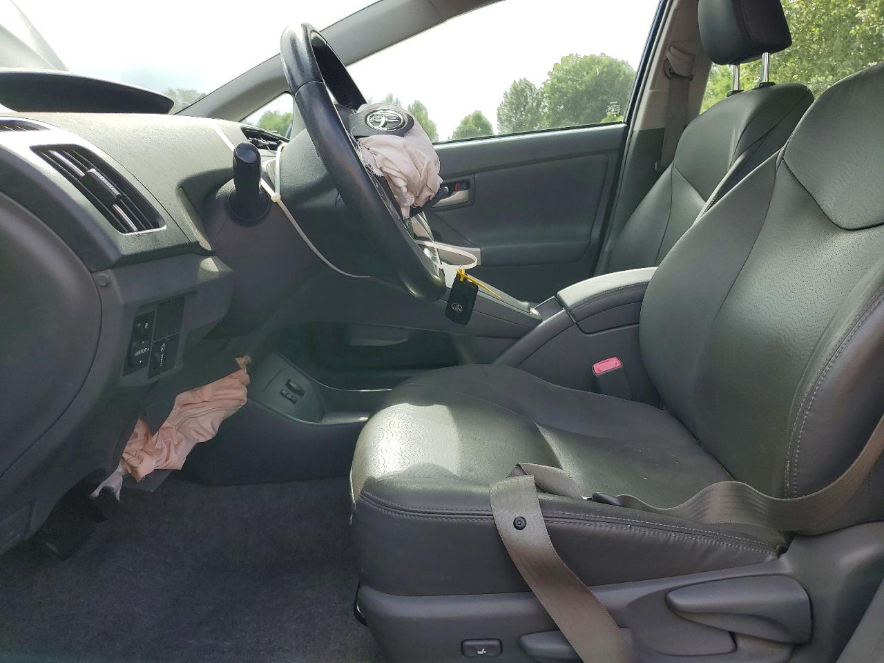 2011 TOYOTA PRIUS