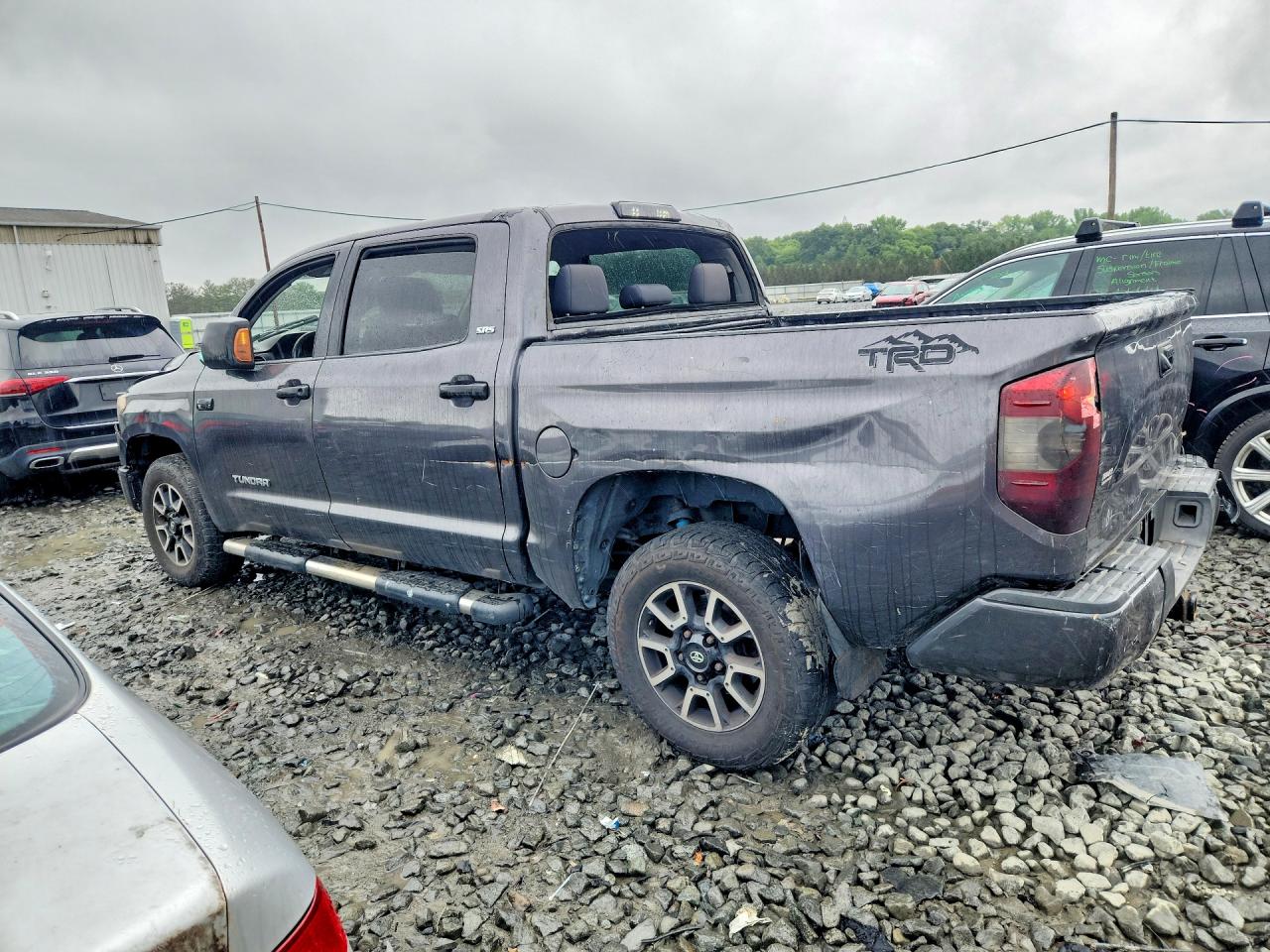 2016 TOYOTA TUNDRA