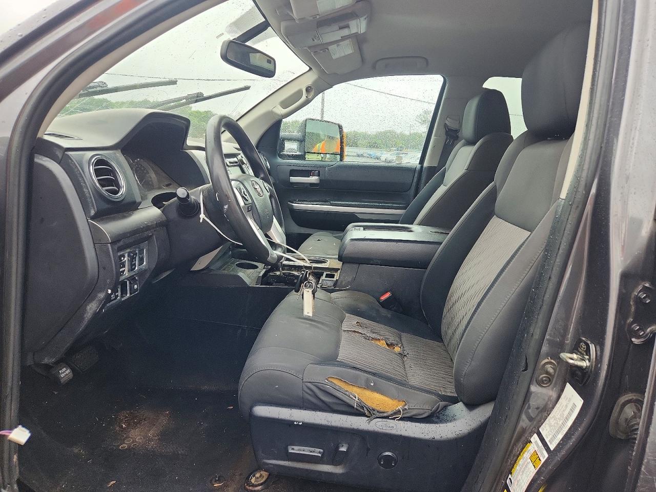 2016 TOYOTA TUNDRA