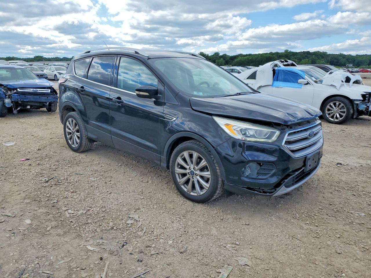 2017 FORD ESCAPE