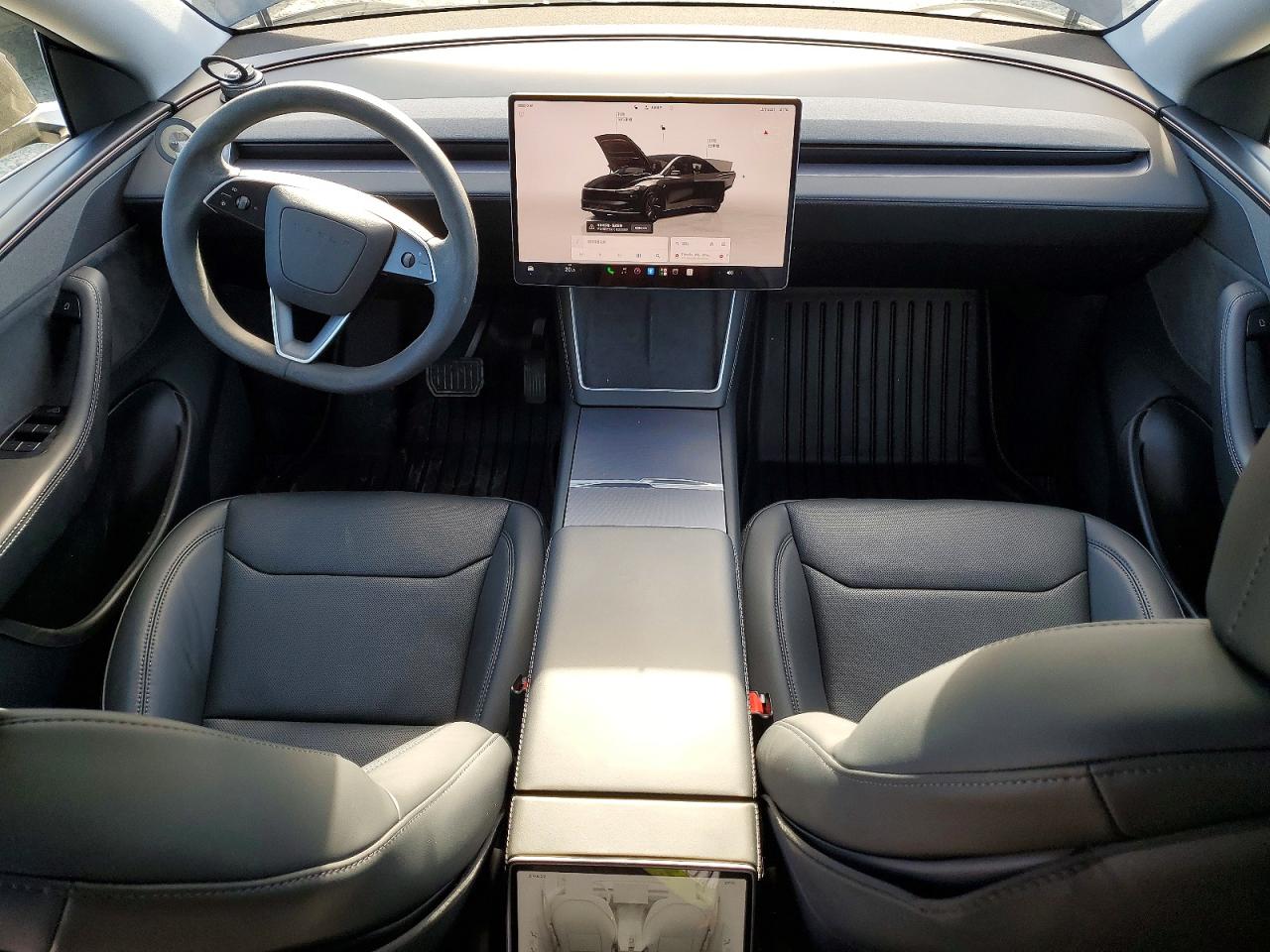 2026 TESLA MODEL Y