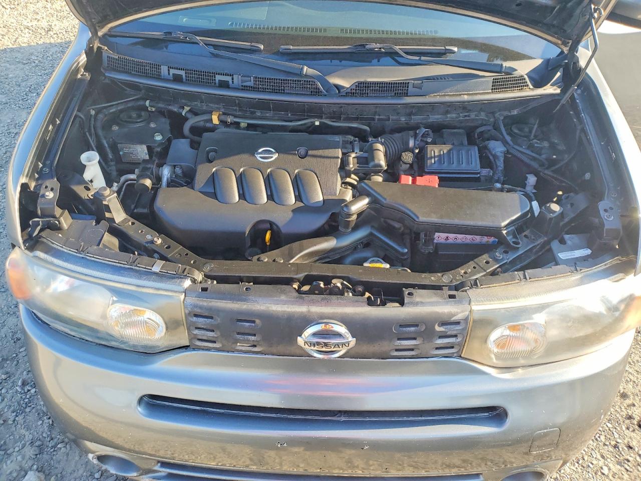 2010 NISSAN CUBE