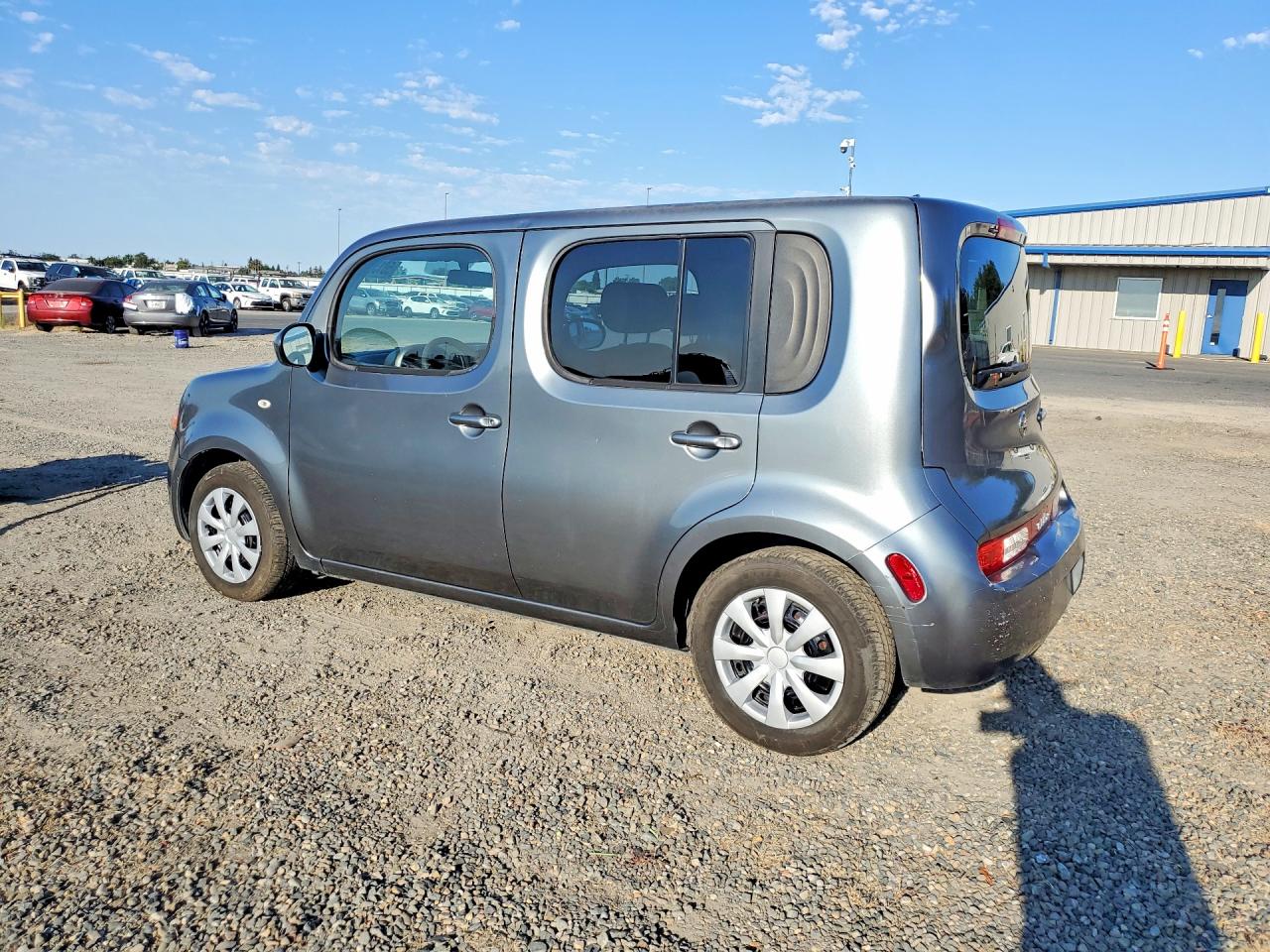 2010 NISSAN CUBE