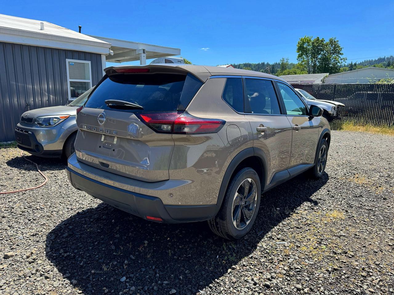 2025 NISSAN ROGUE