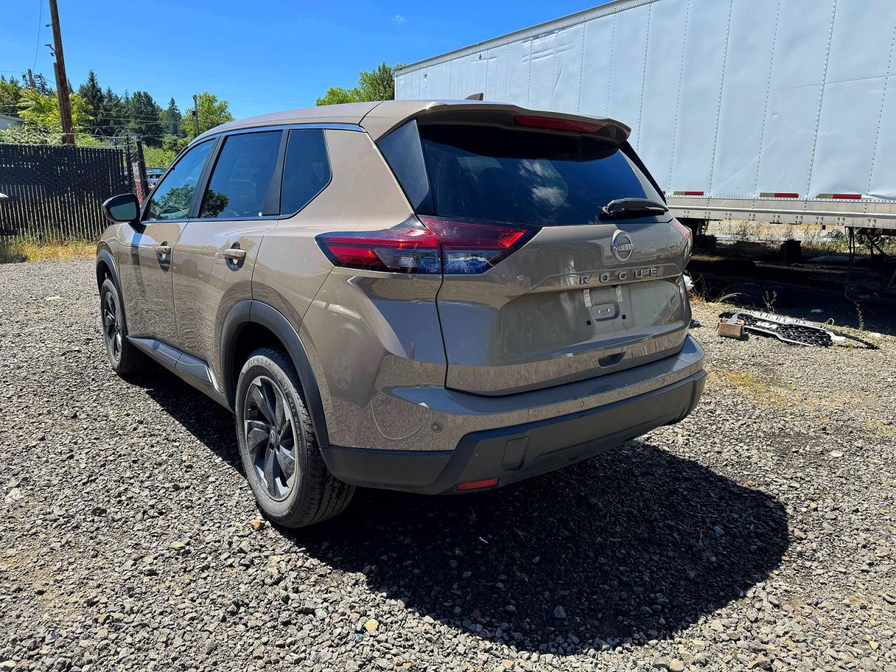 2025 NISSAN ROGUE