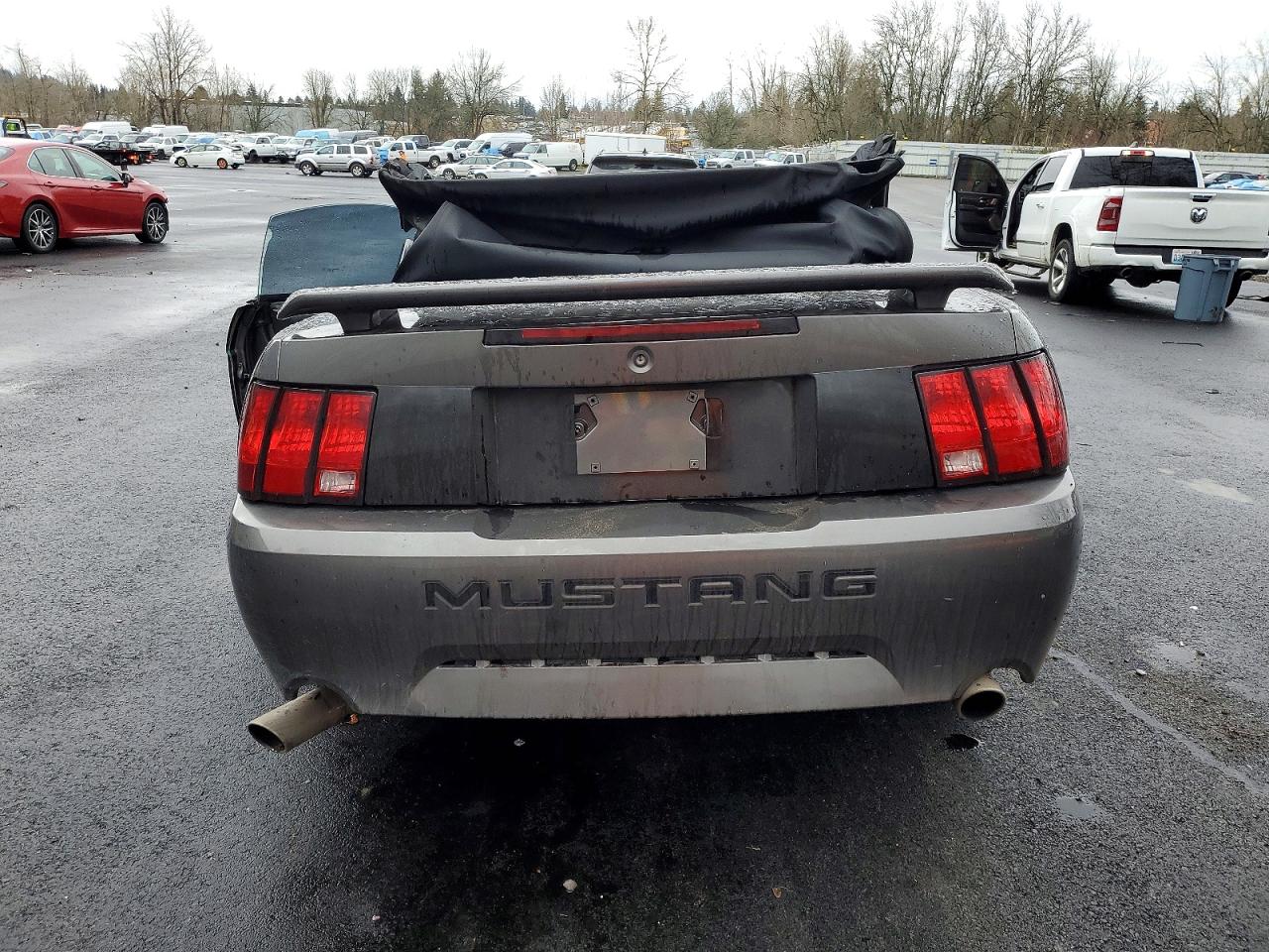 2003 FORD MUSTANG