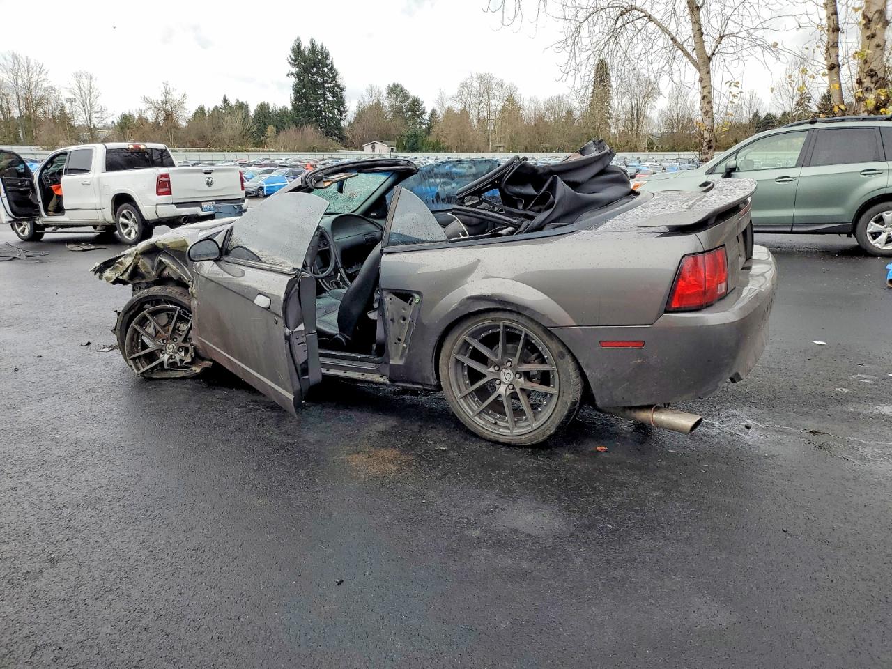 2003 FORD MUSTANG