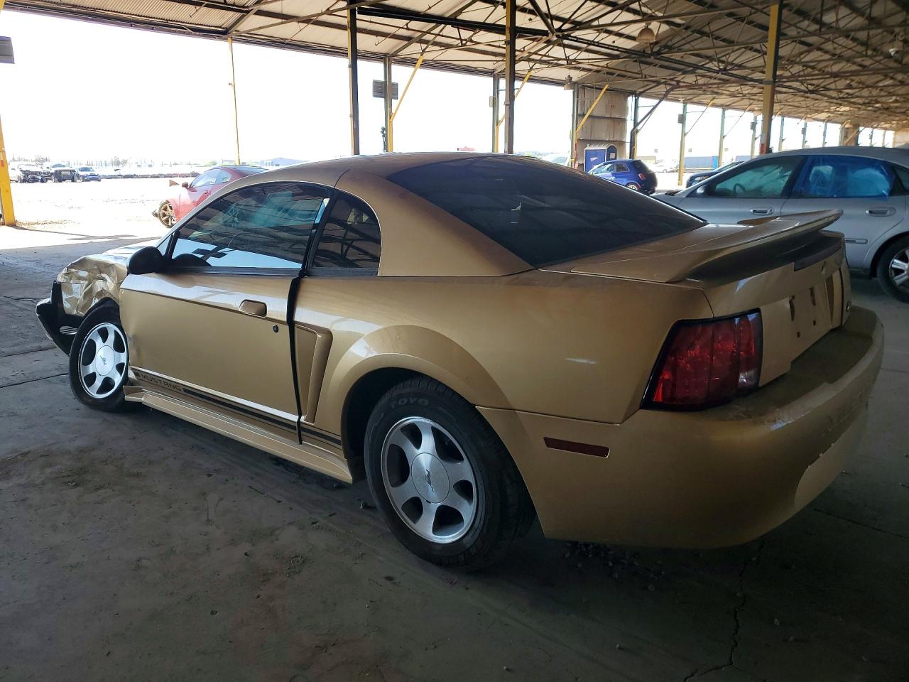 2000 FORD MUSTANG