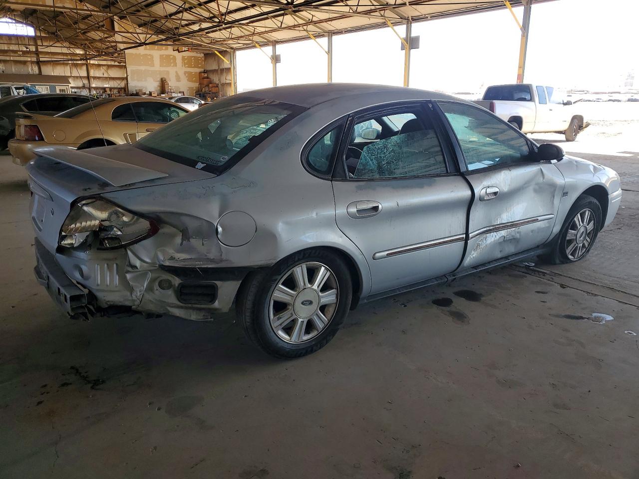 2004 FORD TAURUS