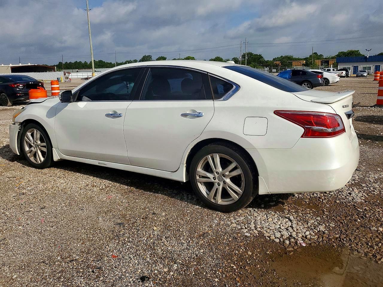 2013 NISSAN ALTIMA