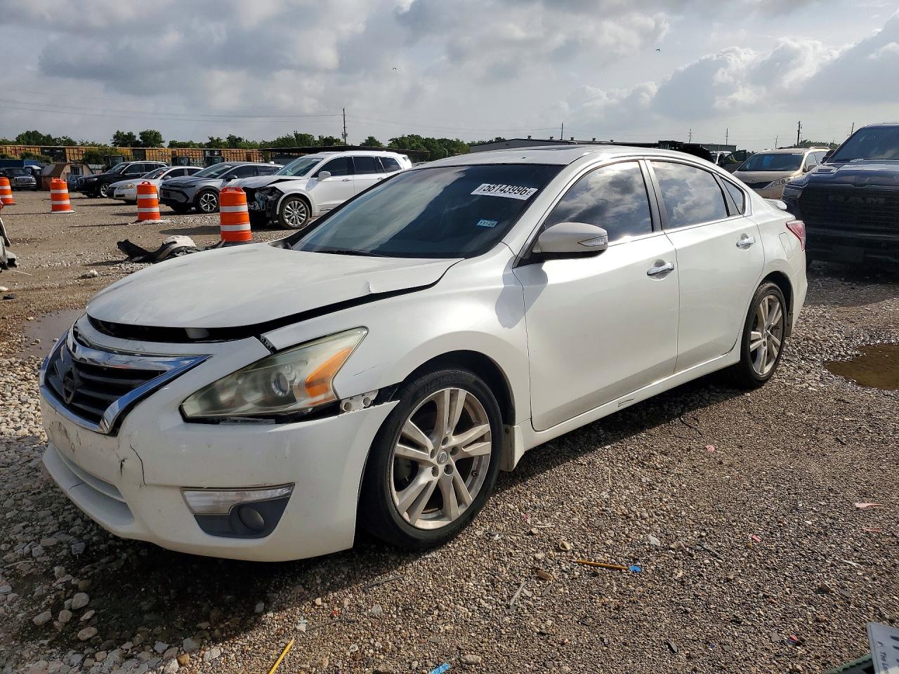 2013 NISSAN ALTIMA