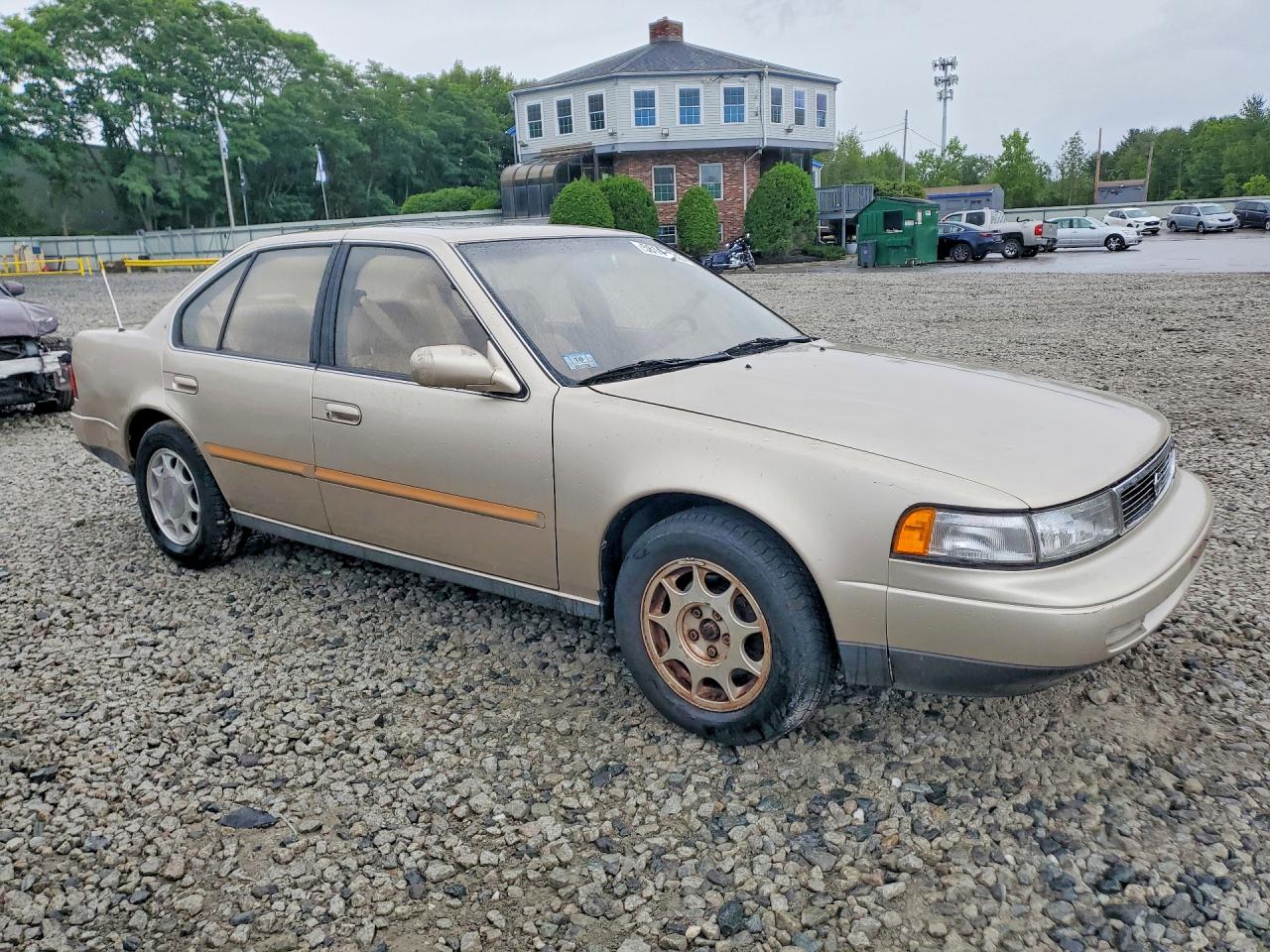 1992 NISSAN MAXIMA