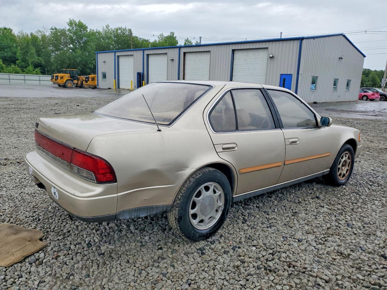 1992 NISSAN MAXIMA