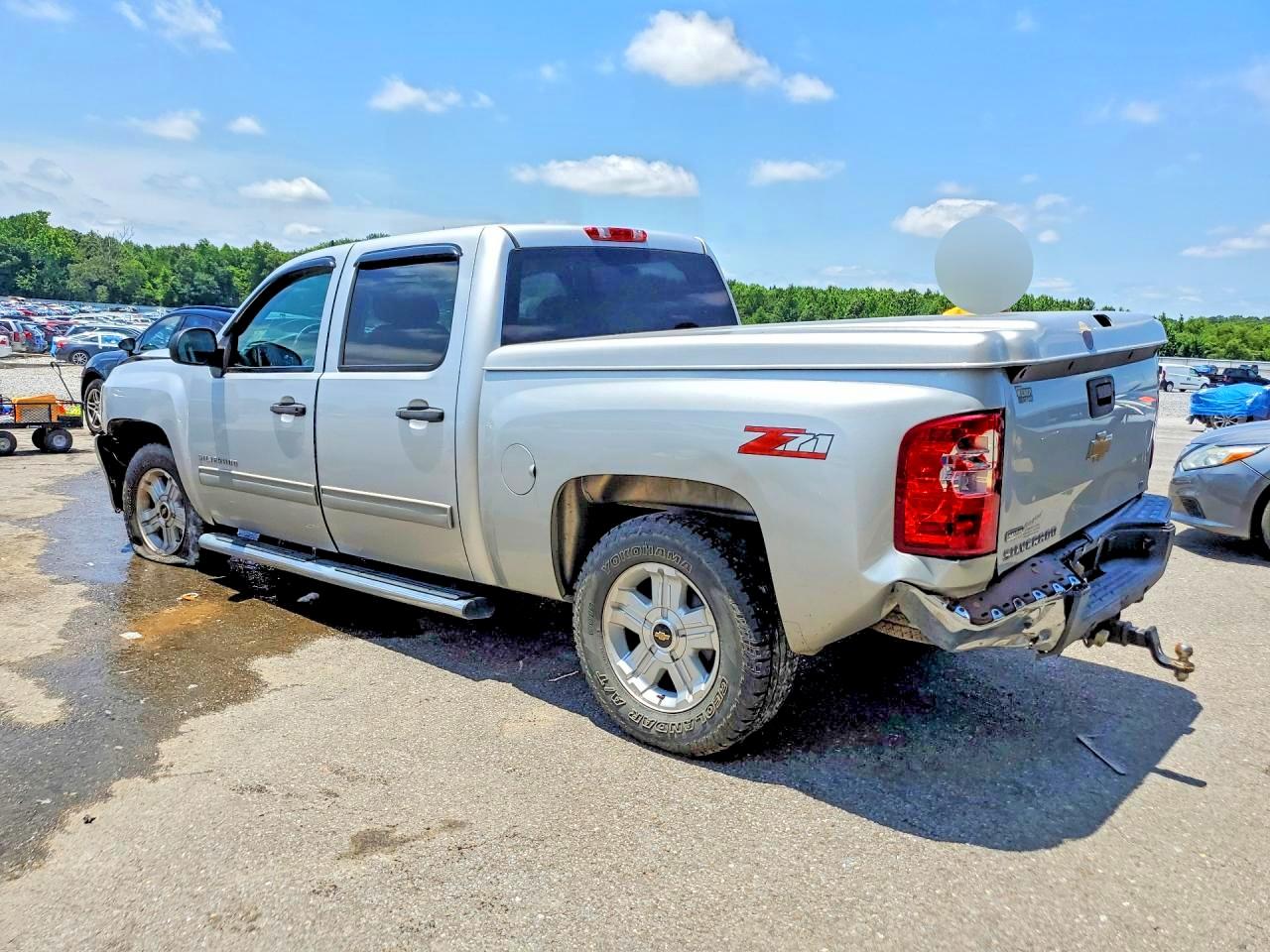2011 CHEVROLET SILVERADO