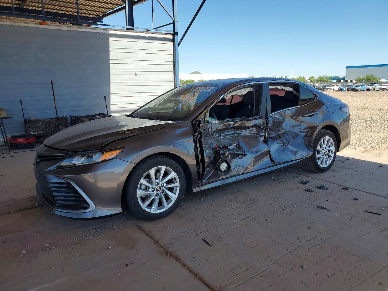 2022 TOYOTA CAMRY