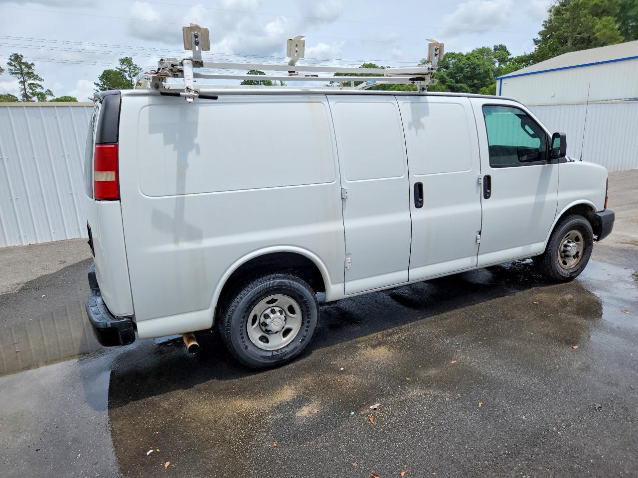 2016 CHEVROLET EXPRESS