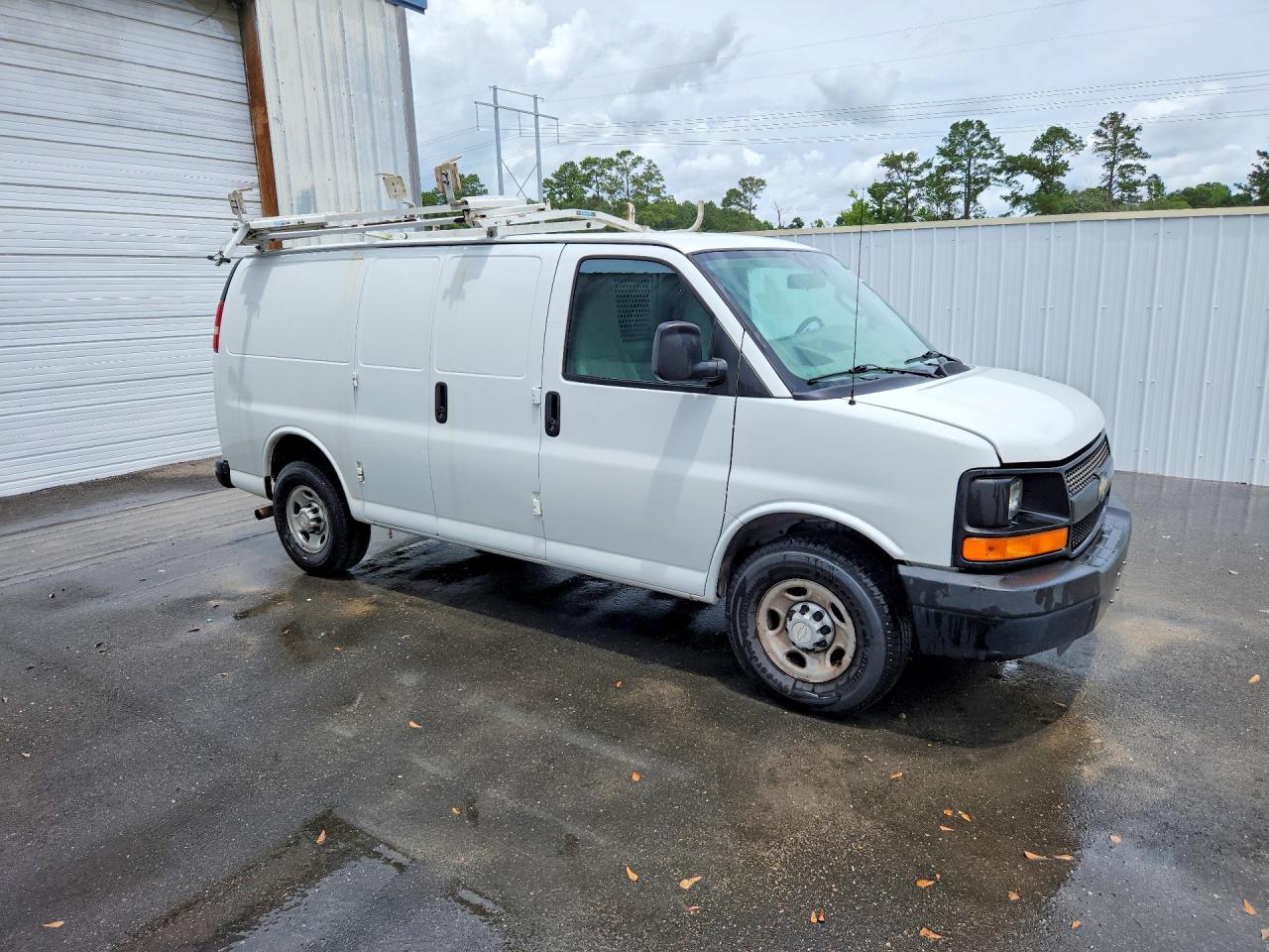 2016 CHEVROLET EXPRESS