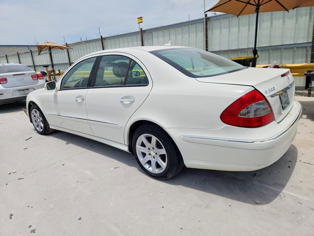 2009 MERCEDES-BENZ E-CLASS