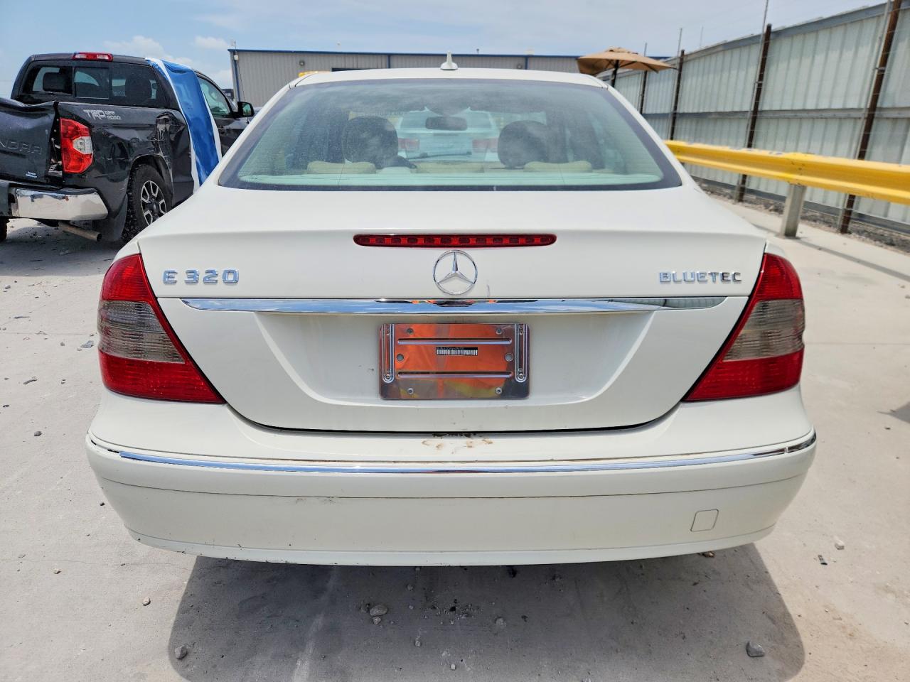 2009 MERCEDES-BENZ E-CLASS