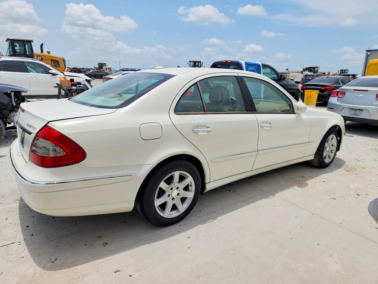 2009 MERCEDES-BENZ E-CLASS