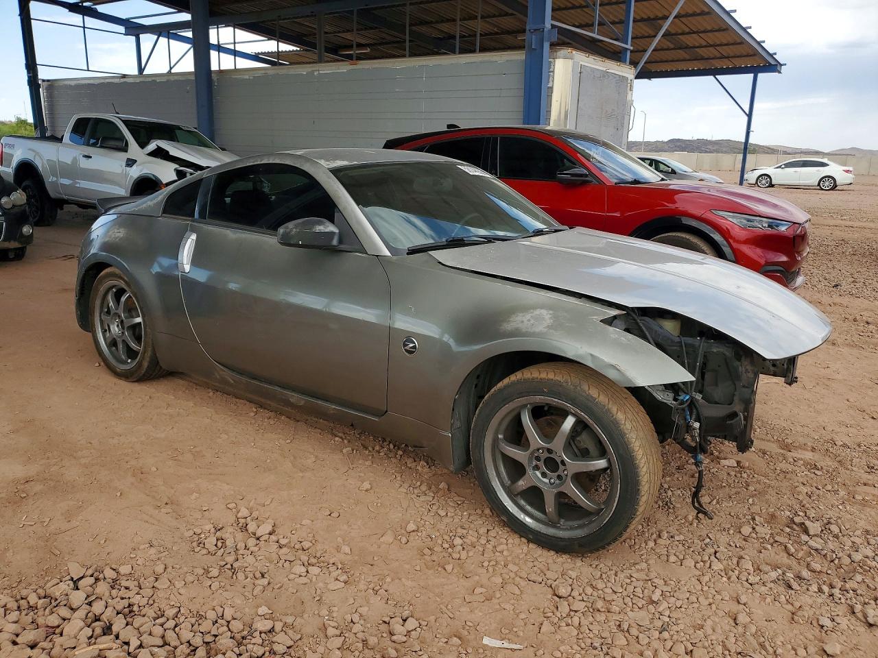 2004 NISSAN 350Z