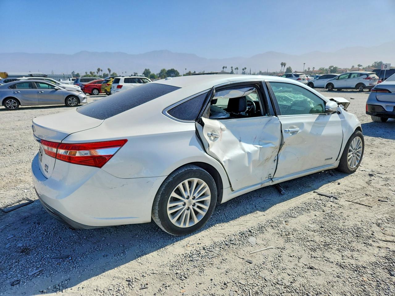 2014 TOYOTA AVALON
