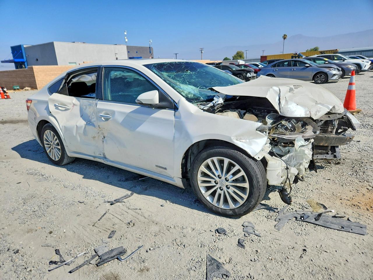 2014 TOYOTA AVALON
