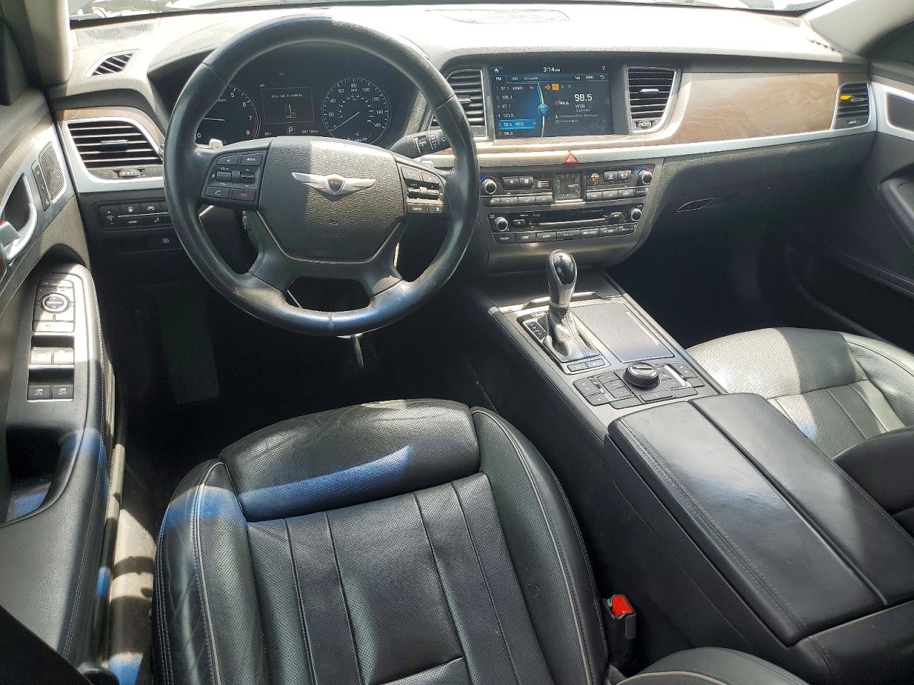 2016 HYUNDAI GENESIS
