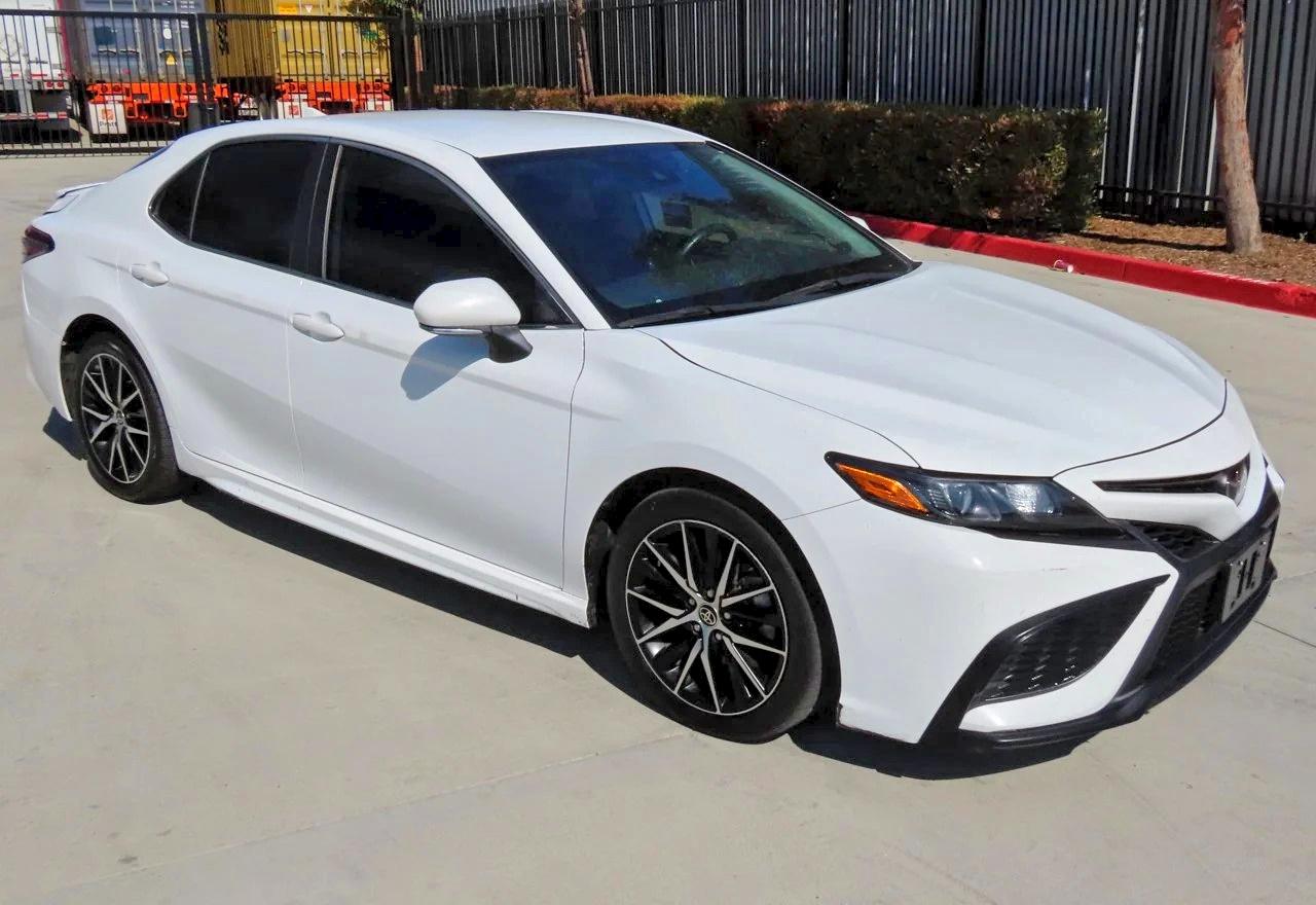 2023 TOYOTA CAMRY