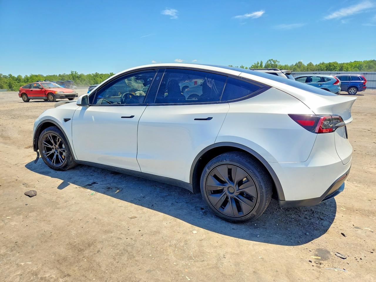 2025 TESLA MODEL Y