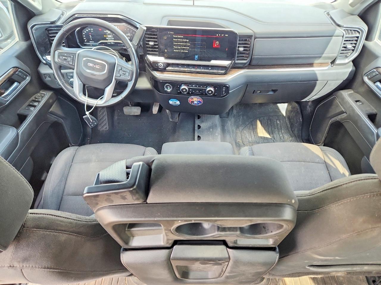 2022 GMC SIERRA