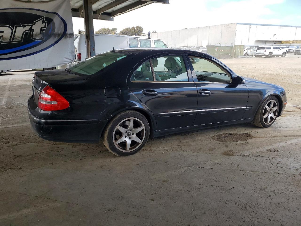 2005 MERCEDES-BENZ E-CLASS